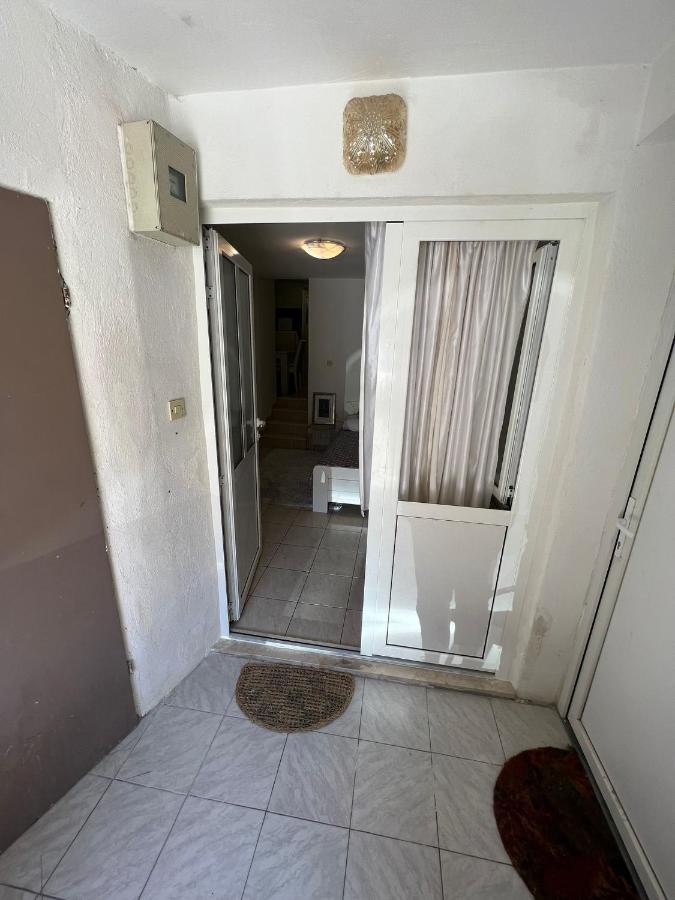 Old Town Apartment Nina 1 Split Bagian luar foto