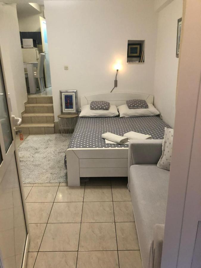 Old Town Apartment Nina 1 Split Bagian luar foto